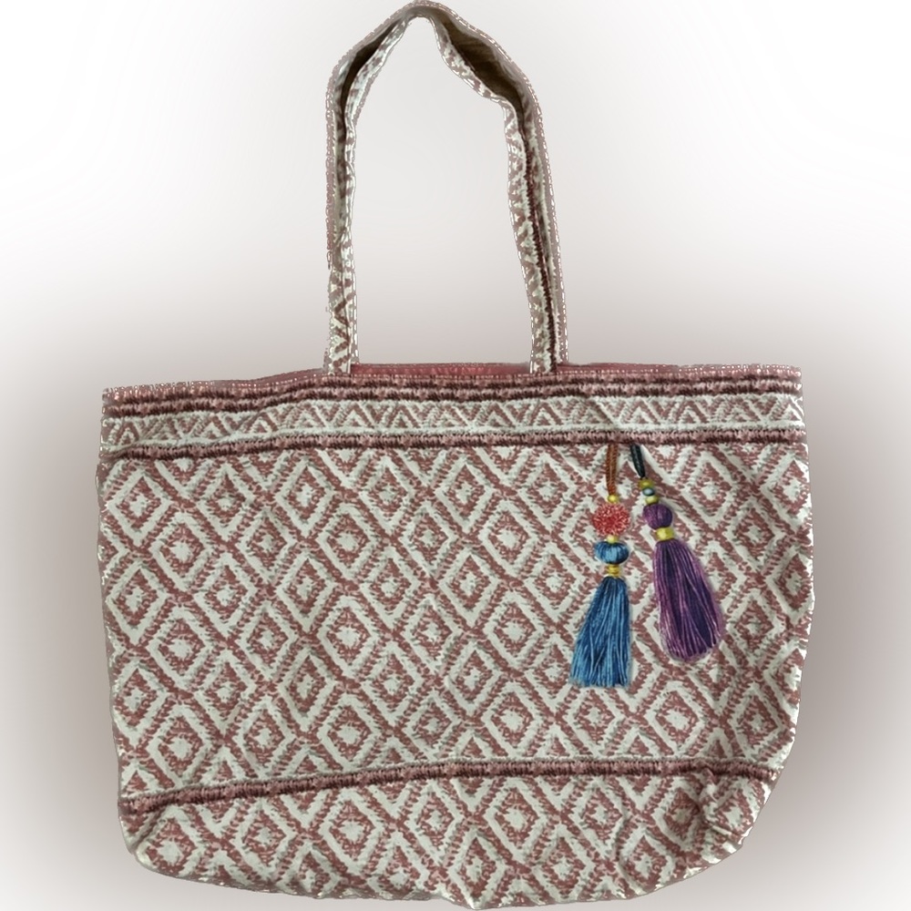 Pink designed tote bag!
